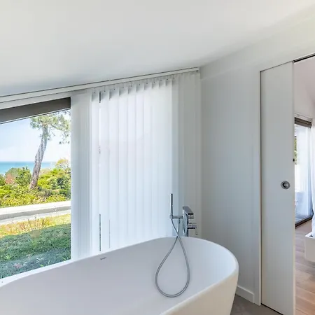 Baroya - Piscine Proche Des Plages * Бидар