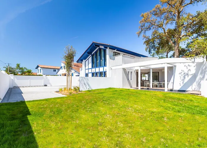 Baroya - Piscine Proche Des Plages